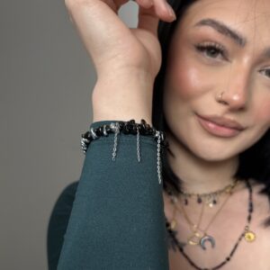 Bransoletka z łańcuszkami sieczka onyks i srebrny hematyt